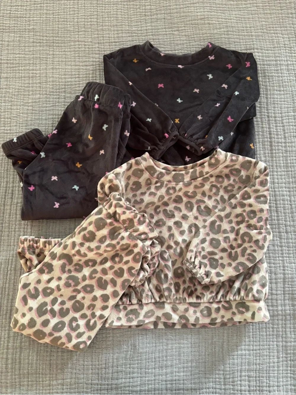 Cat & Jack Girls Velour Sweatsuit Bundle 18 Month